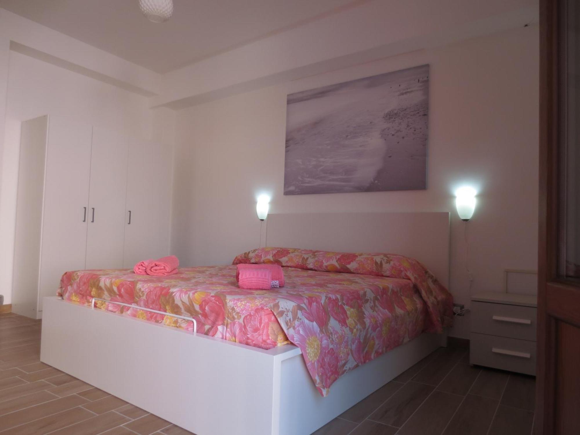 Vergilia Syracuse Bagian luar foto