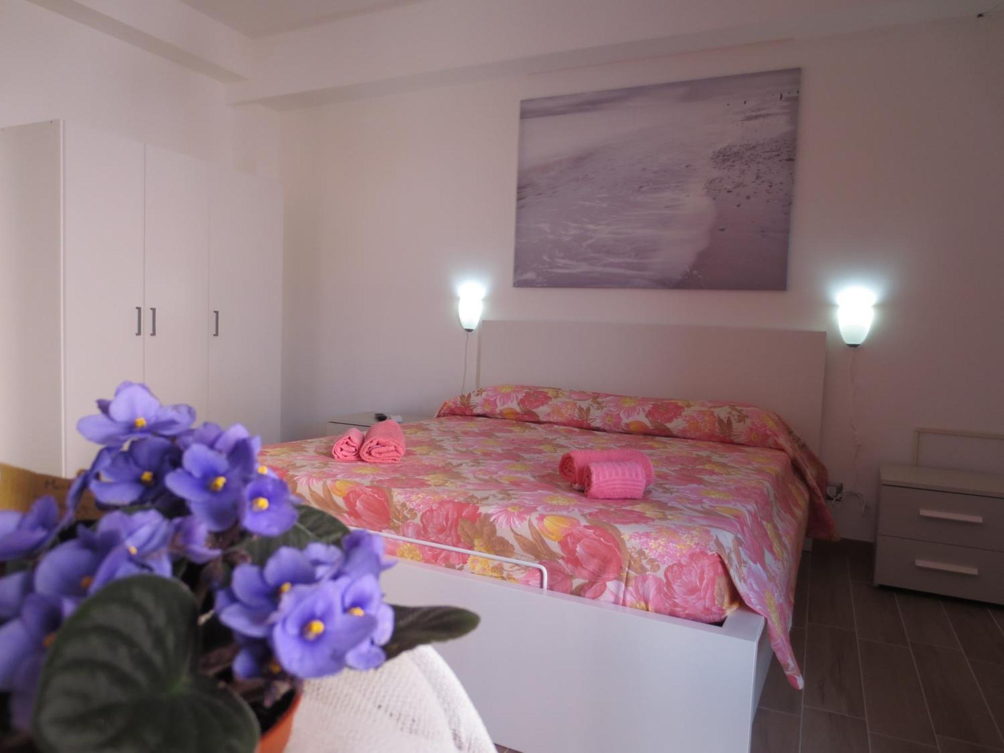 Vergilia Syracuse Bagian luar foto