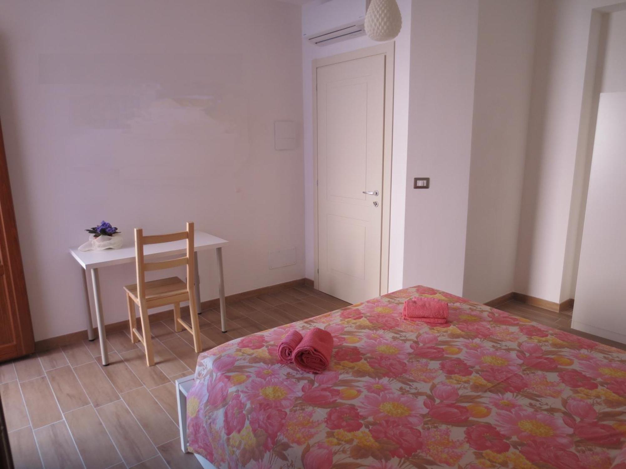 Vergilia Syracuse Bagian luar foto