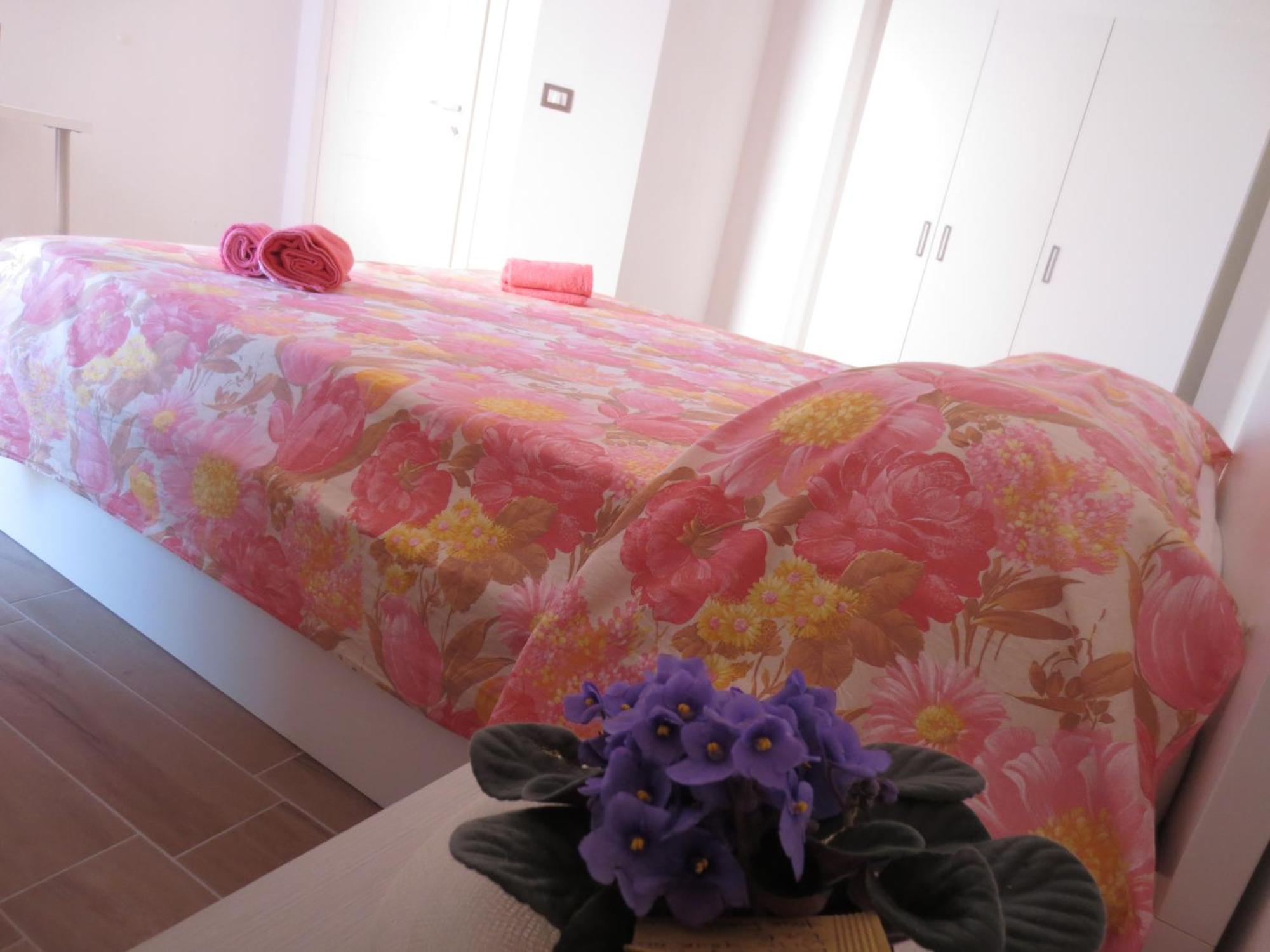 Vergilia Syracuse Bagian luar foto