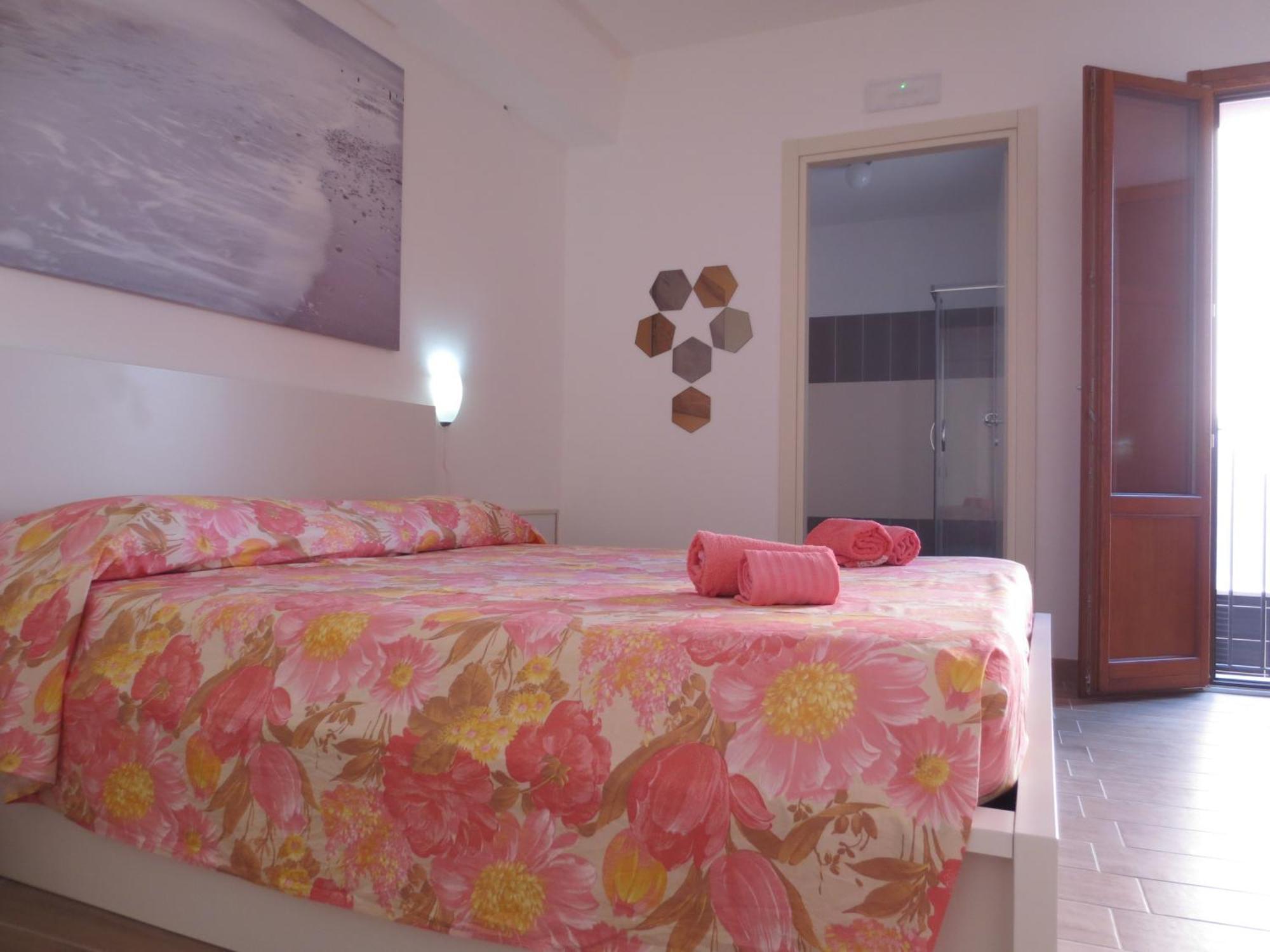 Vergilia Syracuse Bagian luar foto