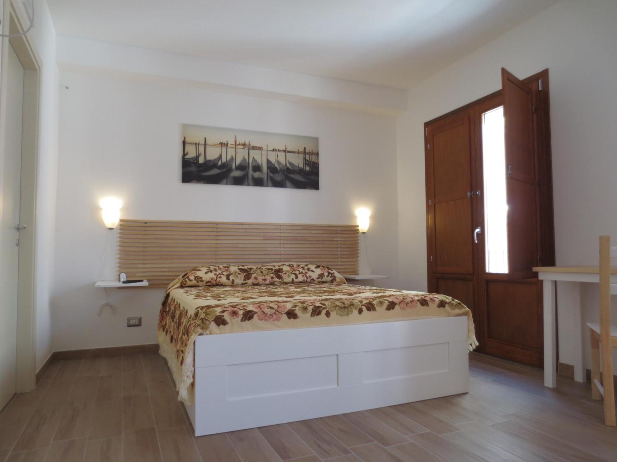 Vergilia Syracuse Bagian luar foto